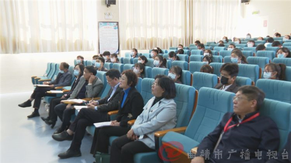 郝小江3.jpg