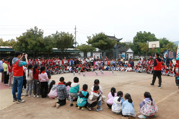 402-06.jpg